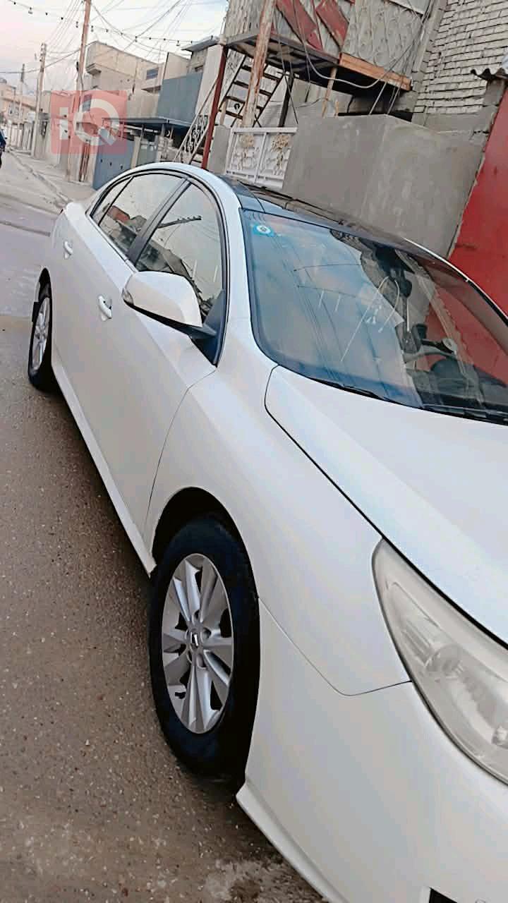 رينو سافران